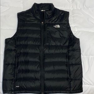 Men’s North Face down vest